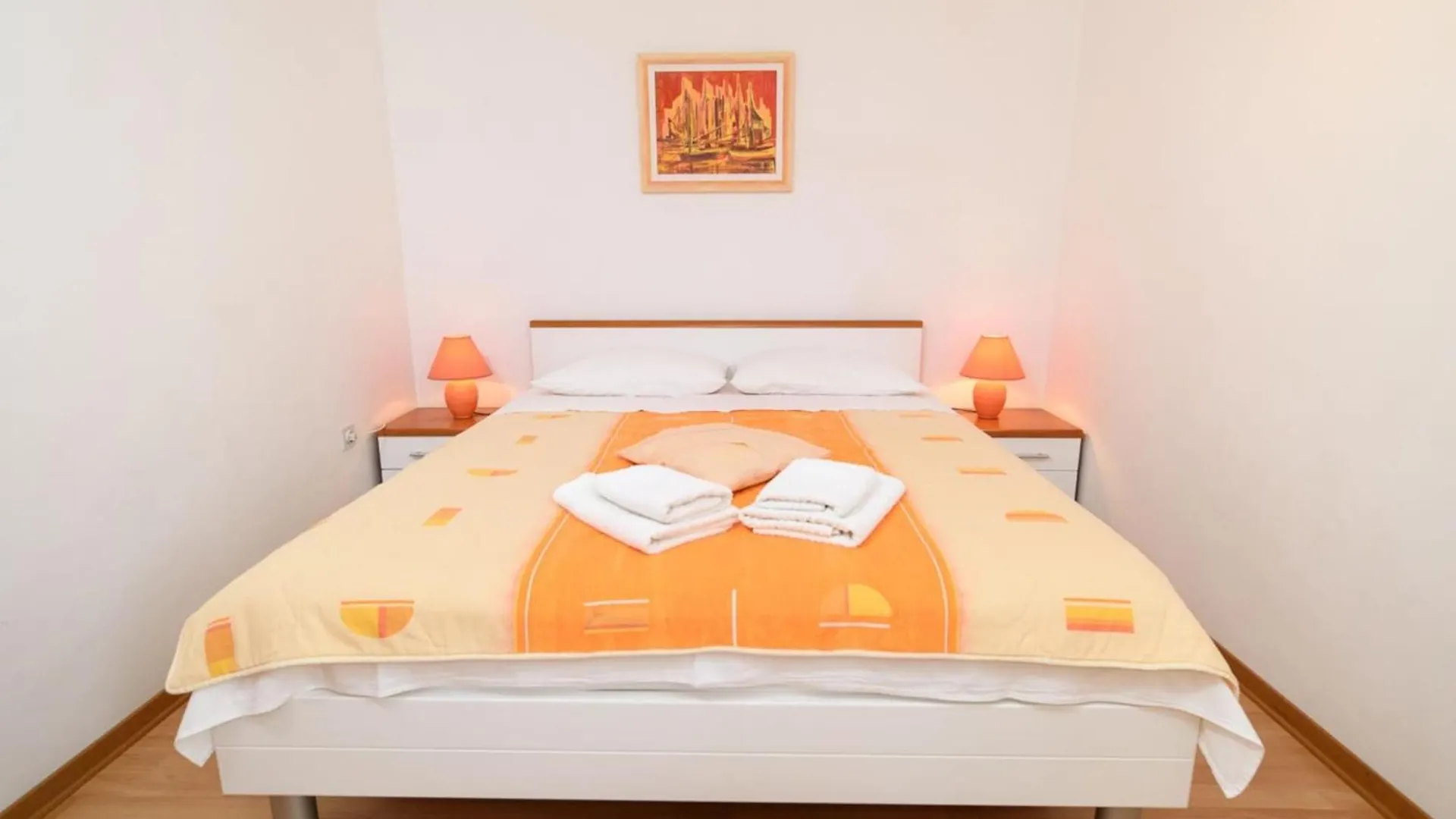 Sunny Street Holiday Home - Apartment Alba Ρόβινι