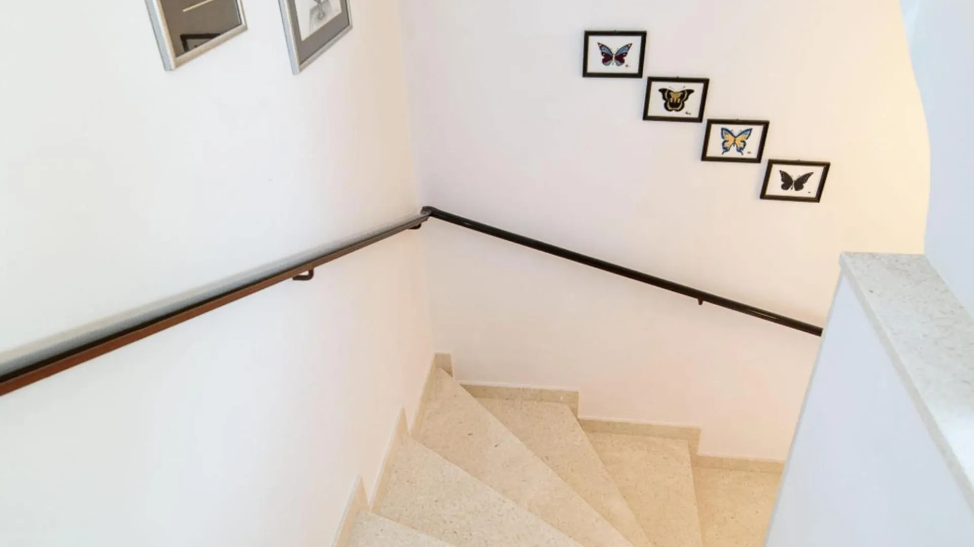 Sunny Street Holiday Home - Apartment Alba Ρόβινι